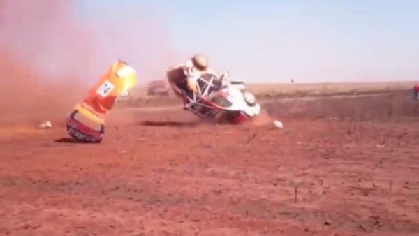 South African Rally Car Flips in Dramatic Crash - Sputnik International
