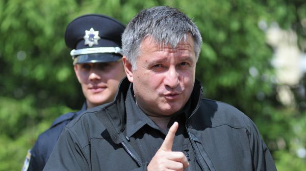 Ukrainian Minister of Interior Avakov visits patrol police training center in Lvov - Sputnik International