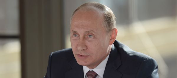 Russian President Vladimir Putin heads the meeting with non-government organizations in Yalta, Crimea, Monday, Aug. 17, 2015 Russian President Vladimir Putin heads the meeting with non-government organizations in Yalta, Crimea, Monday, Aug. 17, 2015 - Sputnik International