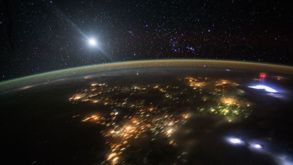 An astronaut flying over Central America in the International Space Station earlier this month captured this photo of the nighttime sky above Earth. An astronaut flying over Central America in the International Space Station earlier this month captured this photo of the nighttime sky above Earth. - Sputnik International
