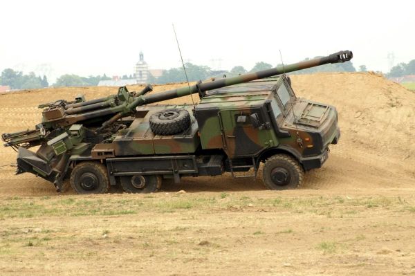 CAESAR self-propelled artillery system CAESAR self-propelled artillery system - Sputnik International