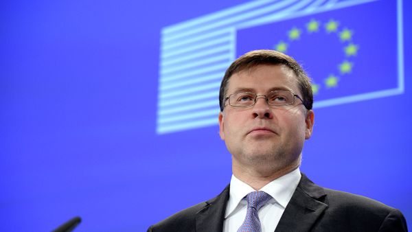 European Commission Vice-President for the Euro and Social Dialogue Valdis Dombrovskis delivers a press conference at the European Commission headquarters in Brussels on July 17, 2015 European Commission Vice-President for the Euro and Social Dialogue Valdis Dombrovskis delivers a press conference at the European Commission headquarters in Brussels on July 17, 2015 - Sputnik International