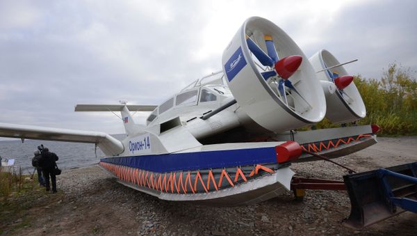 The Orion 14 wing-in-ground effect aircraft at the Ground-Effect Craft Center set up on the base of the Avangard Shipyard - Sputnik International