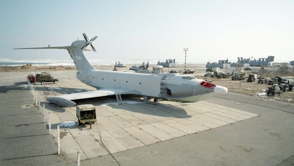Assault ground effect vehicle of the 414 independent marine battalion at the Kaspiisk airport - Sputnik International