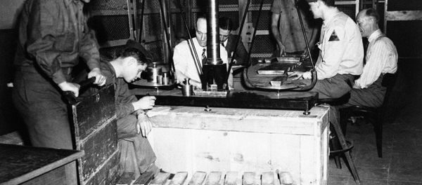 US Mint officials and G.I.’s are sorting out millions of dollars-worth of German bullion in the Reichsbank vaults at Frankfurt, Germany. Identification and assaying alone, will take weeks according to Leland Howard, Assistant Director of the US Mint. US Mint officials and G.I.’s are sorting out millions of dollars-worth of German bullion in the Reichsbank vaults at Frankfurt, Germany. Identification and assaying alone, will take weeks according to Leland Howard, Assistant Director of the US Mint. - Sputnik International