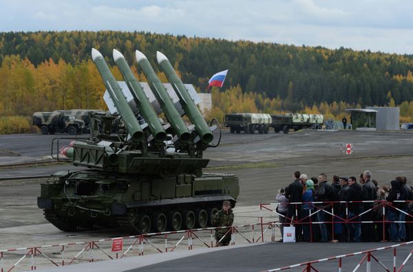 The Buk-M2E missile system at the 9th International Exhibition of Arms, Military Equipment and Ammunition in Nizhny Tagil - Sputnik International