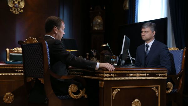Meeting of the prime minister of the Russian Federation D. Medvedev and the new head of the Russian Railway O. Belozerov - Sputnik International