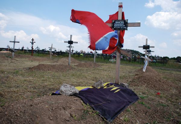 A cemetery where militia men of the Donetsk People's Republic were buried A cemetery where militia men of the Donetsk People's Republic were buried - Sputnik International