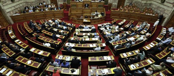 Lawmakers take part in a parliamentary session in Athens, Friday, Aug. 14, 2015. Lawmakers take part in a parliamentary session in Athens, Friday, Aug. 14, 2015. - Sputnik International