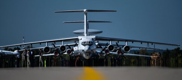 An Ilyushin 76 aircraft during the final rehearsal of the opening of the MAKS 2015 International Aviation and Space Salon. An Ilyushin 76 aircraft during the final rehearsal of the opening of the MAKS 2015 International Aviation and Space Salon. - Sputnik International