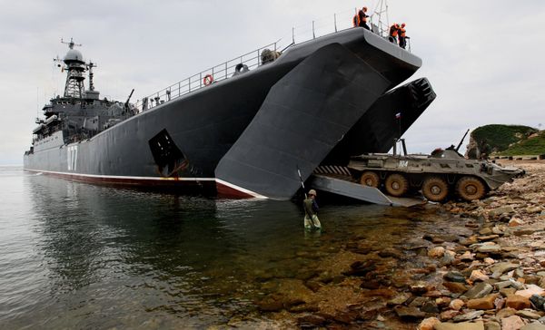 Naval Cooperation for Peace: Chinese-Russian Drills in Far East - Sputnik International