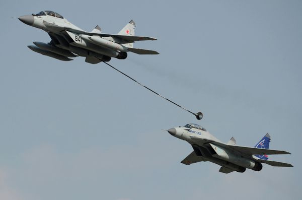 Former USAF Pilot Touts Russia's MiG-29 as 'Highly Maneuverable' Warplane - Sputnik International