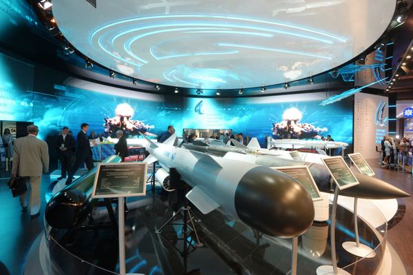 What Did Putin See at MAKS-2015 Air and Space Show? What Did Putin See at MAKS-2015 Air and Space Show? - Sputnik International