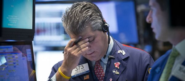 Traders work on the floor of the New York Stock Exchange August 24, 2015 - Sputnik International