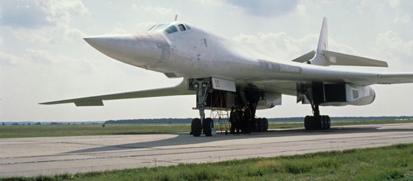 A Tupolev Tu-160 Blackjack strategic bomber A Tupolev Tu-160 Blackjack strategic bomber - Sputnik International