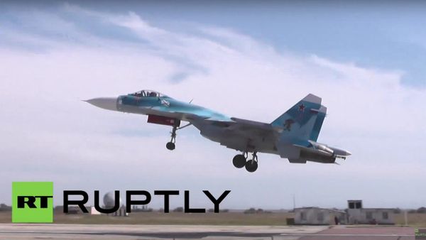 Russia: Land-based aircraft carrier deck simulates the motion of the ocean - Sputnik International