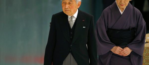 Japan's Emperor Akihito, accompanied by Empress Michiko - Sputnik International
