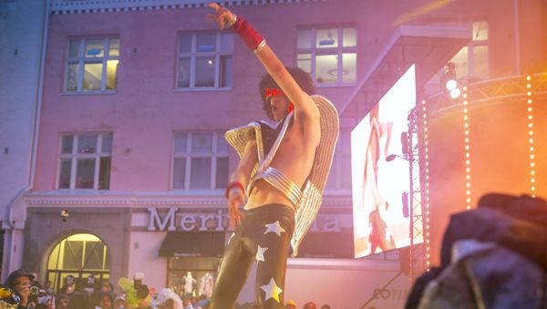 Winner of the 2015 Air Guitar World Championships, Kereel Your Daddy Blumenkrants of Russia performs in Oulu, Finland, August 28, 2015 - Sputnik International