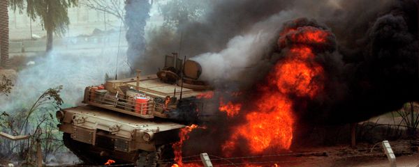 Huge flames come out of a US Abrams battle tank. Huge flames come out of a US Abrams battle tank. - Sputnik International