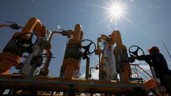 Construction of pipeline from GDS on Russian island Construction of pipeline from GDS on Russian island - Sputnik International