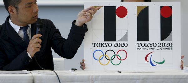 Kenjiro Sano, designer of Tokyo 2020 Olympic and Paralympic Games logos, explains about the designs during a news conference in Tokyo, Japan, August 5, 2015 Kenjiro Sano, designer of Tokyo 2020 Olympic and Paralympic Games logos, explains about the designs during a news conference in Tokyo, Japan, August 5, 2015 - Sputnik International