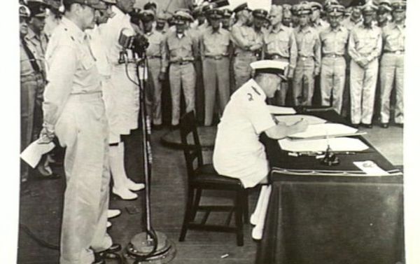 Admiral Sir Bruce Fraser, commanding British Pacific fleet, signs the instrument of surrender on behalf of the United Kingdom. Admiral Sir Bruce Fraser, commanding British Pacific fleet, signs the instrument of surrender on behalf of the United Kingdom. - Sputnik International
