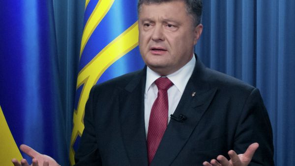 Ukraine's President Petro Poroshenko addresses to the nation in Kiev, Ukraine, Monday, Aug. 31, 2015 Ukraine's President Petro Poroshenko addresses to the nation in Kiev, Ukraine, Monday, Aug. 31, 2015 - Sputnik International