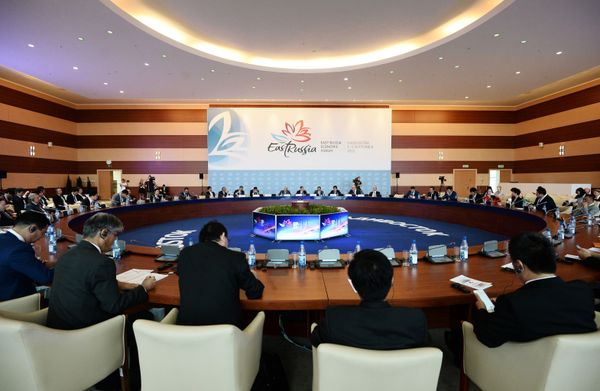 Celebrities, Investors Flock to Eastern Economic Forum in Vladivostok - Sputnik International