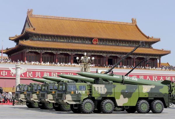 China Celebrates 70th Anniversary of WWII's End With Lavish Military Parade - Sputnik International