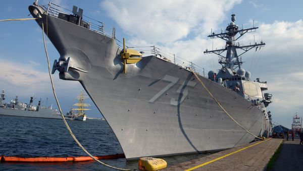 The USS Destroyer Donald Cook is seen at the Constanta shipyard in the Romanian Black Sea port of Constanta, on April 14, 2014 - Sputnik International