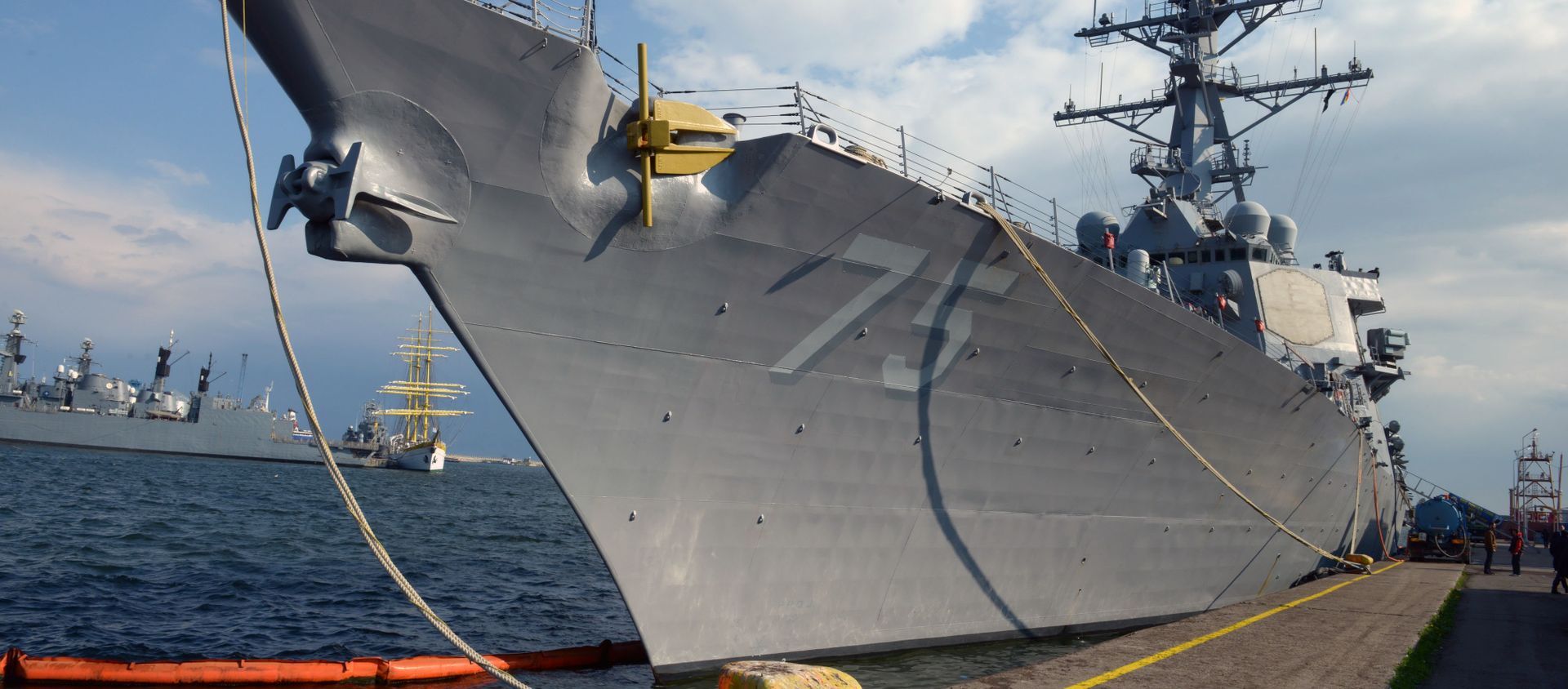 The USS Destroyer Donald Cook is seen at the Constanta shipyard in the Romanian Black Sea port of Constanta, on April 14, 2014 - Sputnik International, 1920, 15.04.2021