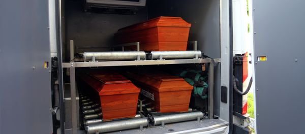 The coffins of mother Rehan Kurdi, and Syrian boys Aylan, 3, and Galip, 5, who were washed up drowned on a beach near Turkish resort of Bodrum on Wednesday, are placed in a funeral car in Mugla, Turkey, Thursday, Sept. 3, 2015 - Sputnik International
