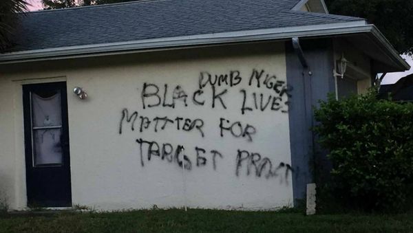 ‘Black Lives Matter for Target Practice’ Sign Appears on Veteran’s House ‘Black Lives Matter for Target Practice’ Sign Appears on Veteran’s House - Sputnik International