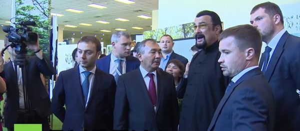 American people 'love Russia' says US actor Steven Seagal - Sputnik International