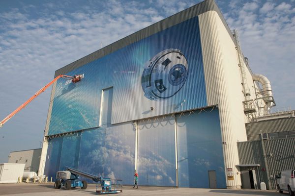 This Friday, Sept. 4, 2015 photo made available by NASA shows a mural depicting Boeing's newly named CST-100 Starliner commercial crew transportation spacecraft on the company's Commercial Crew and Cargo Processing Facility at NASA's Kennedy Space Center in Florida This Friday, Sept. 4, 2015 photo made available by NASA shows a mural depicting Boeing's newly named CST-100 Starliner commercial crew transportation spacecraft on the company's Commercial Crew and Cargo Processing Facility at NASA's Kennedy Space Center in Florida - Sputnik International