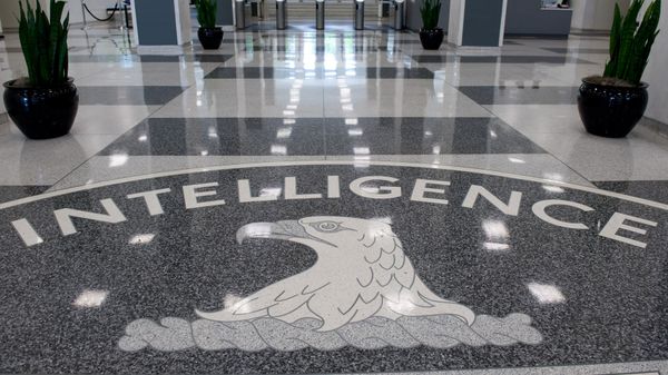 The Central Intelligence Agency (CIA) logo is displayed in the lobby of CIA Headquarters in Langley, Virginia, on August 14, 2008 - Sputnik International