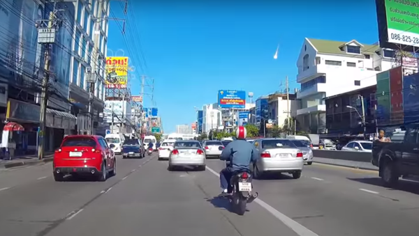 Fireball Spotted in the Sky Over Thailand - Sputnik International