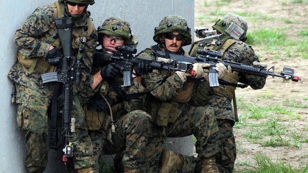 US servicemen take part in a military drill in Yavoriv polygon, Lviv district, western Ukraine, on July 24, 2015 - Sputnik International