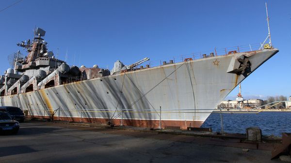Missile cruiser Ukrayina at the Nikolayev Shipbuilding Yard in Ukraine Missile cruiser Ukrayina at the Nikolayev Shipbuilding Yard in Ukraine - Sputnik International