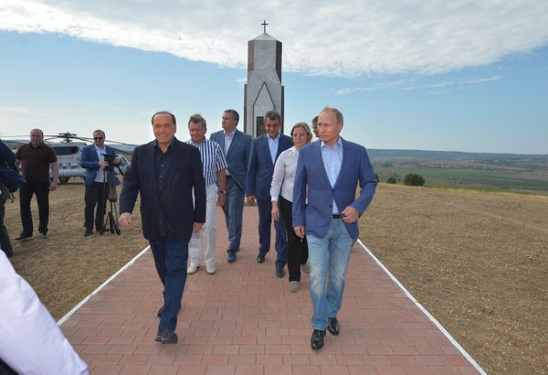  President of Russia Vladimir Putin and ex-prime minister of Italy Silvio Berlusconi   September 11. 2015 - Sputnik International