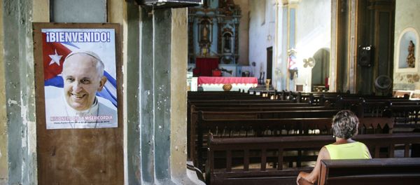 View of a poster of Pope Francis at a church in Santiago de Cuba province, Cuba on September 7, 2015 View of a poster of Pope Francis at a church in Santiago de Cuba province, Cuba on September 7, 2015 - Sputnik International