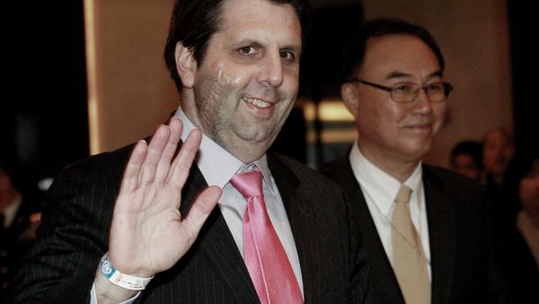 US Ambassador to South Korea Mark Lippert waves as he arrives to attend a dinner for the United States Forces Korea at a hotel in Seoul, South Korea, Friday, March 13, 2015 - Sputnik International