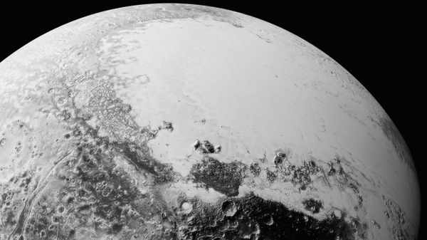Looking Over Pluto - Sputnik International