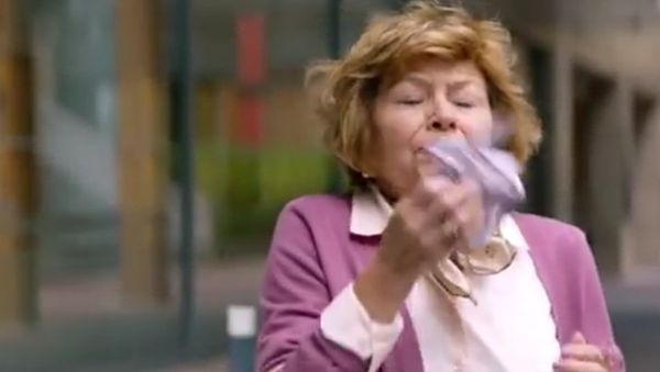 OUIBUS - Les Interdits Ridicules : L'éternuement - 30' - Sputnik International