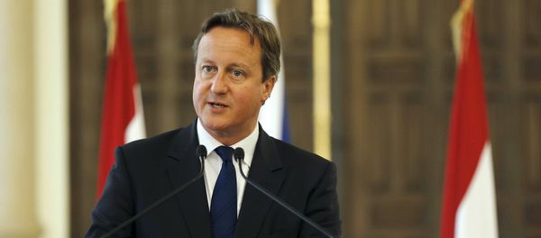 British Prime Minister David Cameron talks at a news conference during his visit at the government palace in downtown Beirut, Lebanon September 14, 2015 - Sputnik International