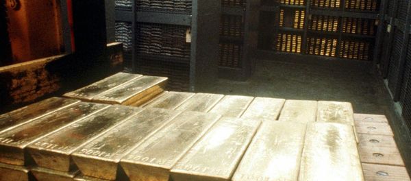Undated photo of gold ingots in the strongroom of the Swiss national bank in Bern. The Swiss government on Wednesday, April 12, 2000 - Sputnik International