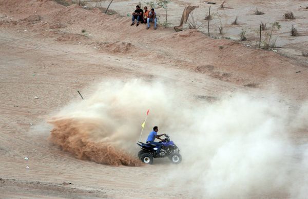 Addicted to Extreme Sports: Conquerors of Gaza Strip Addicted to Extreme Sports: Conquerors of Gaza Strip - Sputnik International
