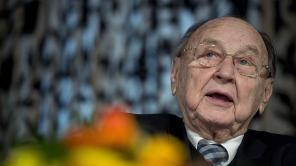 Former German foreign minister Hans-Dietrich Genscher - Sputnik International