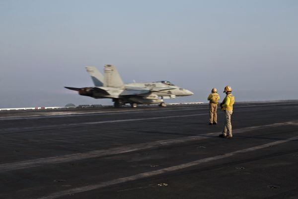 Pilots onboard of the US Marine fighter jet aircrafthave flown missions into both Iraq and Syria, part of the over 6,800 airstrikes carried out since August 2014.  - Sputnik International