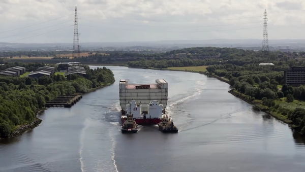 Largest HMS Prince of Wales delivery - Sputnik International